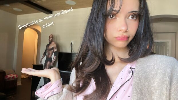 Kiana_akers