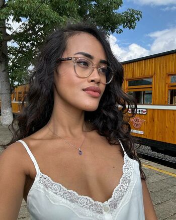 Kiana.pix