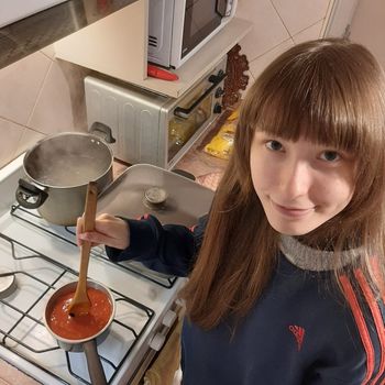 Kiki Glitter Cosplay