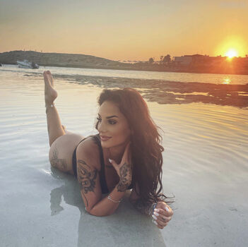 Kim Sharon