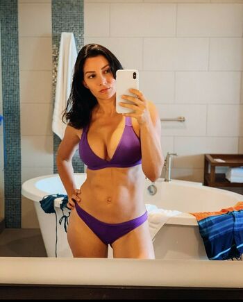 Kimberly Hrezo