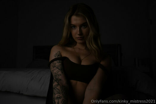 kinky_mistress2021