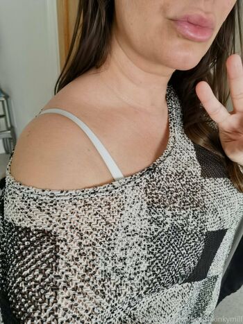 kinkybritishgoddess