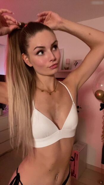 Kira Karambole
