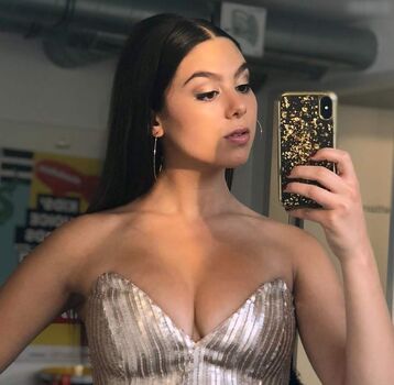 Kira Kosarin