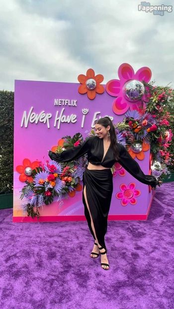 Kira Kosarin