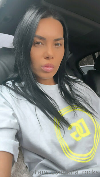 kira_rocks