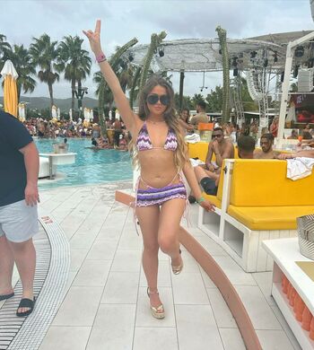 Kirsty D