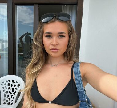 Kirsty D