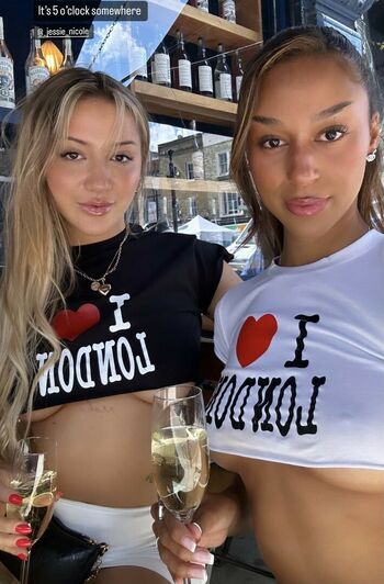 Kiwi Stunner Tasmyn Rose