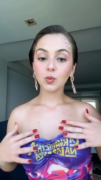 Klara Castanho