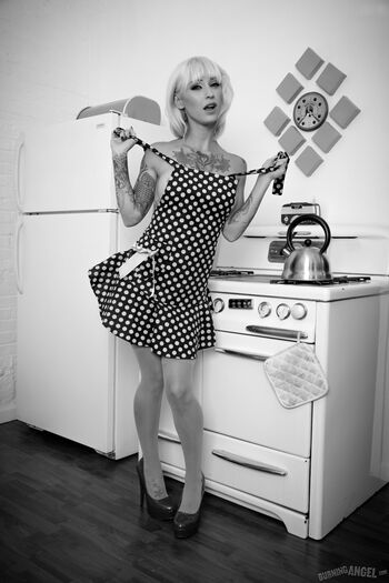 Kleio Valentien
