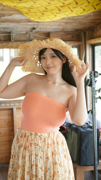 Koibuchi Momona