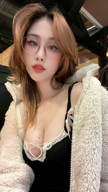 Kura Onee-san