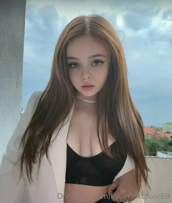 kylienextdoor69