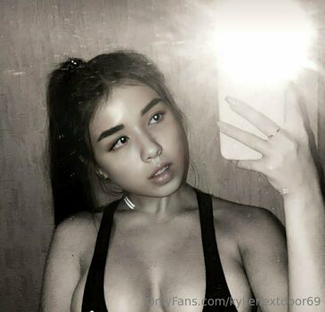 kylienextdoor69