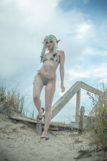 Labinnak Mangoloo Cosplay