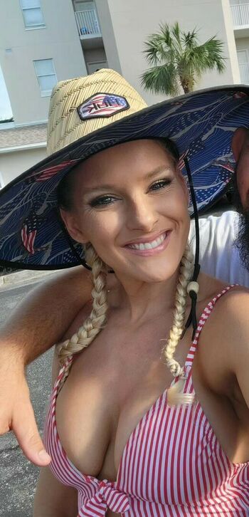 Lacey Evans