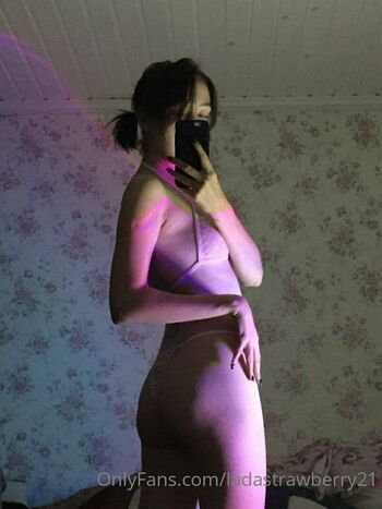 ladastrawberry21