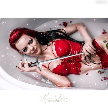 Lady_denight_official