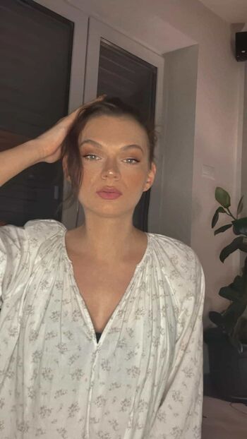 Lana Devone