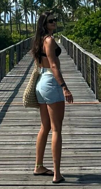 Lara Nobre