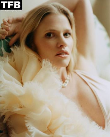 Lara Stone