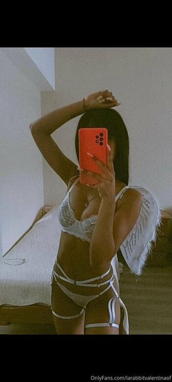 larabbitvalentinaof