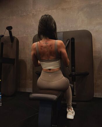 Larissa Manoela