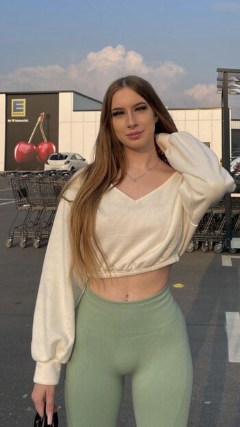 Larissaxra