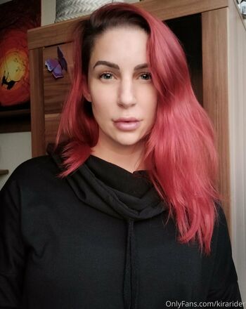 larraphoenix
