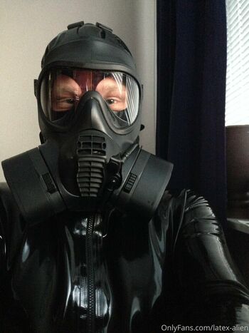 latex-alien