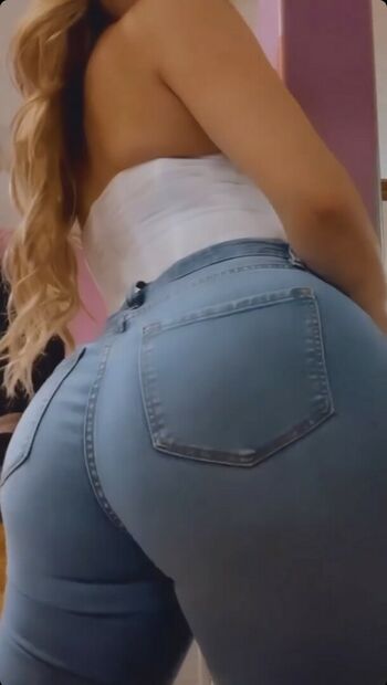 Latina California Girl