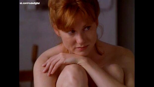 Laura Linney