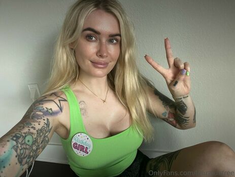 Laura Lux