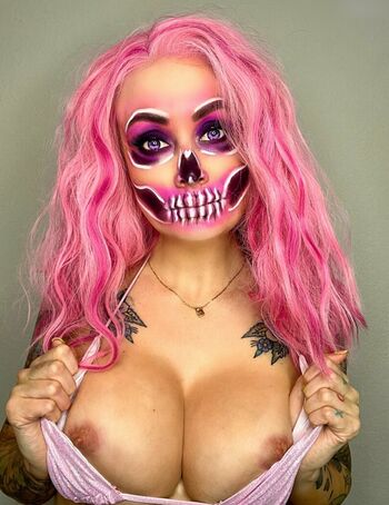 Laura Lux