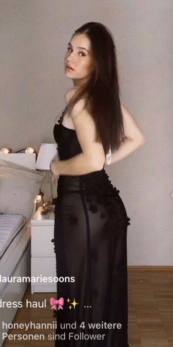 Laura Marie Soons