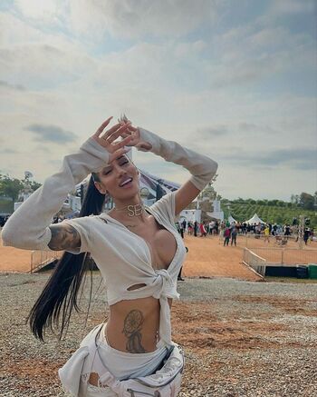 Laura Saenz