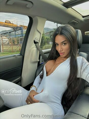 Laura Saenz