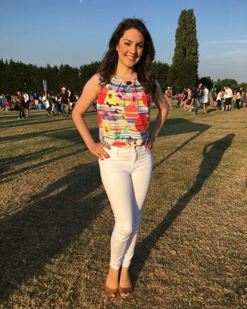 Laura Tobin