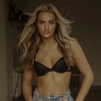 Laura Williams