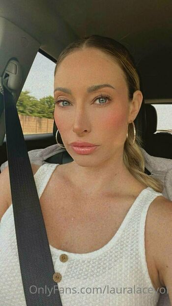 lauralaceyof