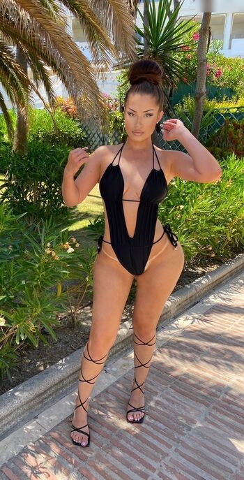 LauraLianaJane