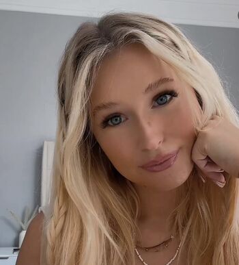 lauratreadgold0