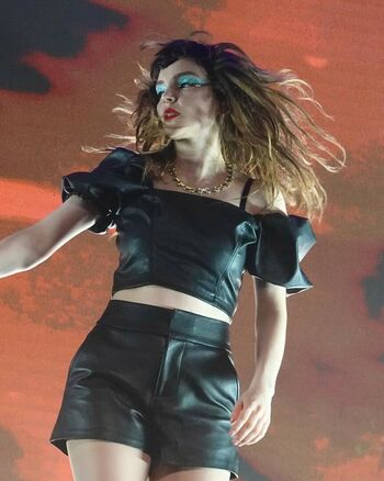 Lauren Mayberry