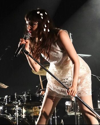 Lauren Mayberry