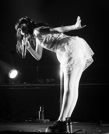Lauren Mayberry