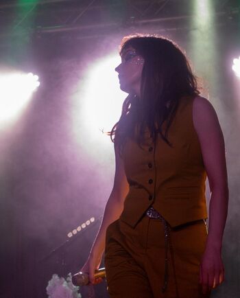 Lauren Mayberry