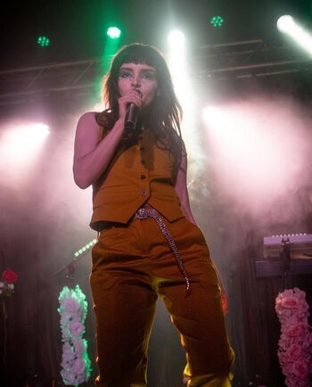 Lauren Mayberry