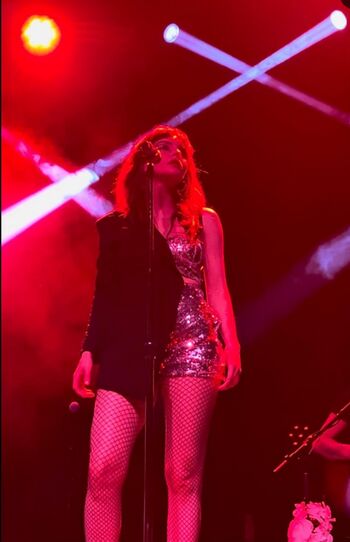 Lauren Mayberry
